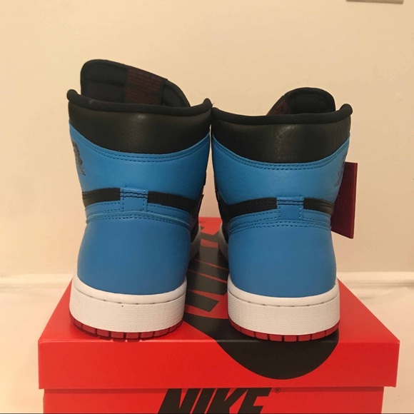 DS Nike Air Jordan 1 High OG “UNC to Chicago” - Picture 5 of 8